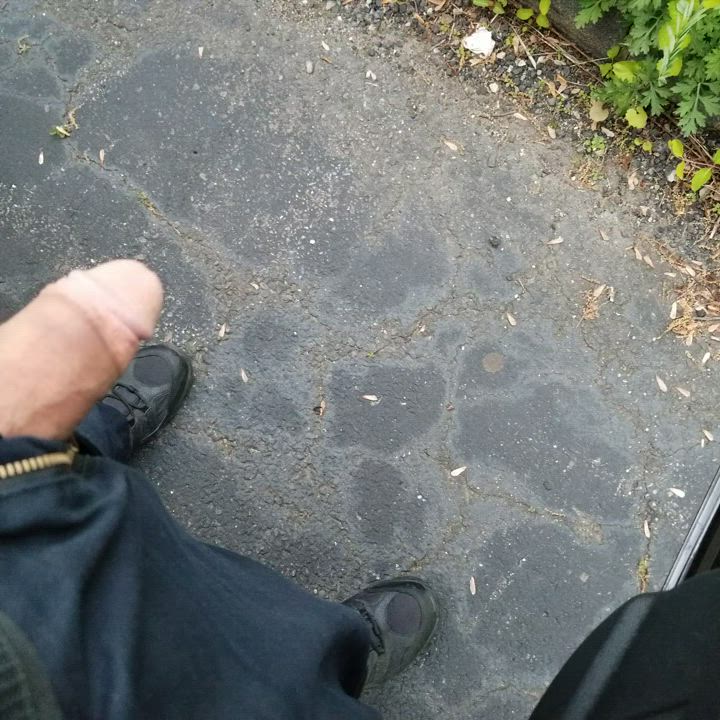 Outdoor Peeing Public clip