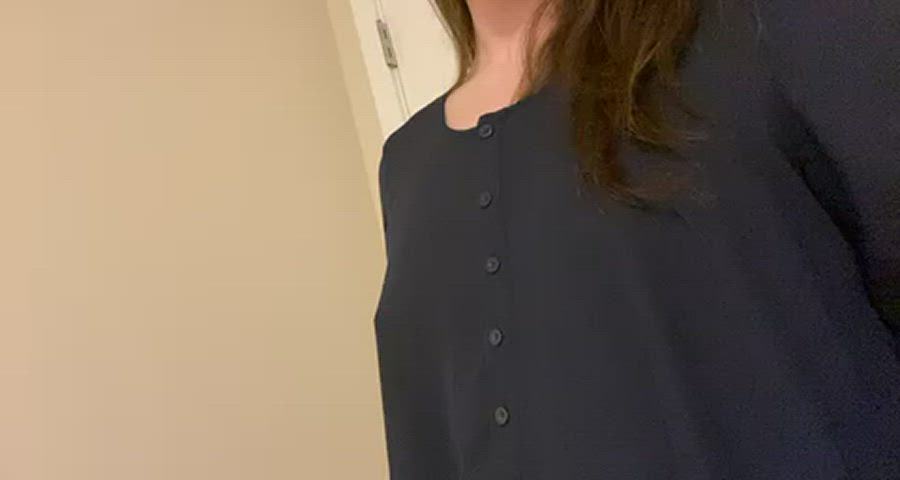 [OC] This silk shirt feels nice on my nips...
