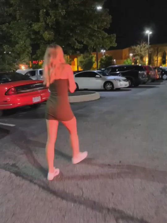 Car Sex Caught Dress Flashing clip
