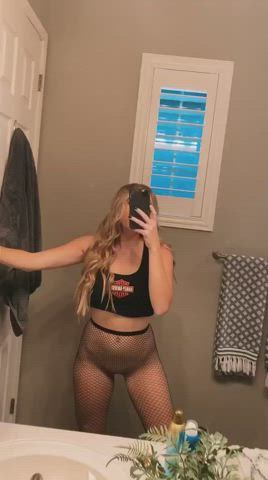 Fishnet Mirror Selfie clip