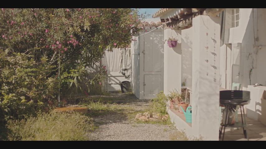movie shower spanish clip