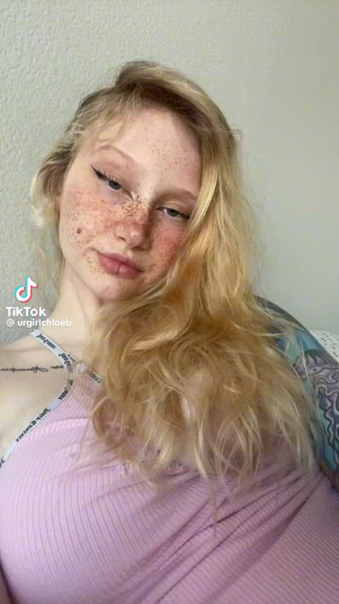 UrGirlChloeB - More tiktok flash vids on my TT likes (juanmomo45)