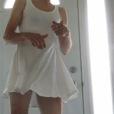 Amateur Dancing Dress Exhibitionist Naked Upskirt clip