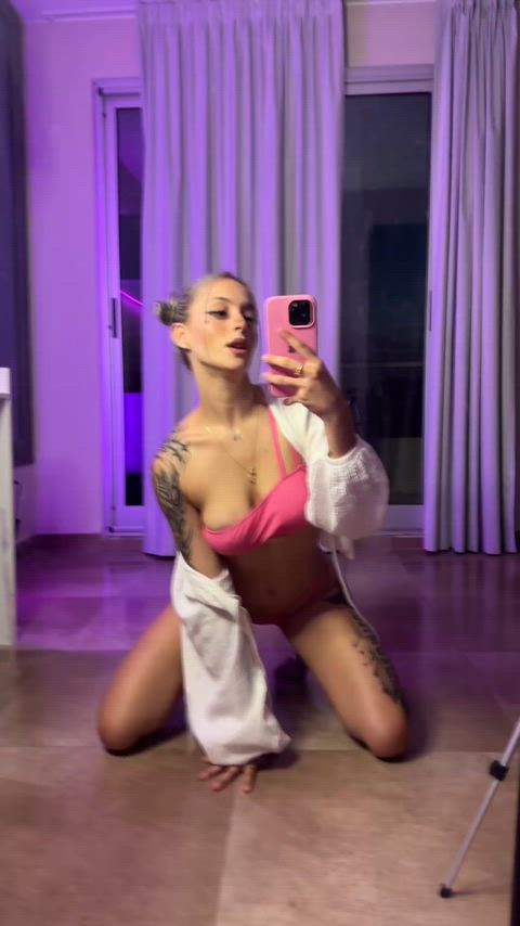 naked nude nudity white girl clip