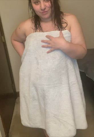 So nervous to post this but ya'll have been so nice to me...flashing after a shower!~