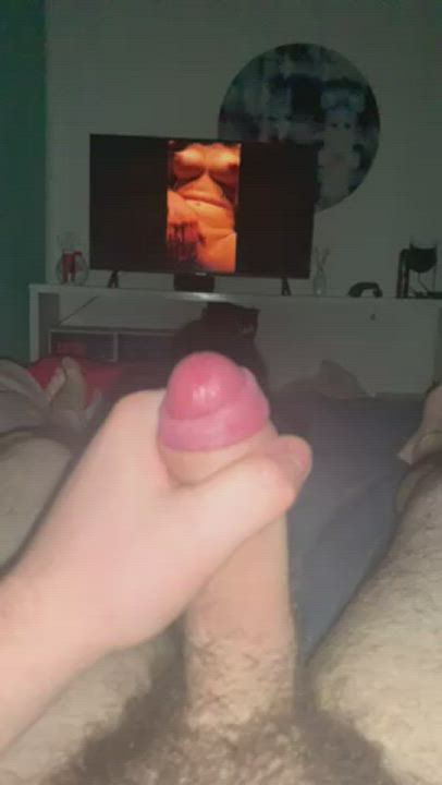 Finally relaxing after a long day, come give me something edge and cum two looking