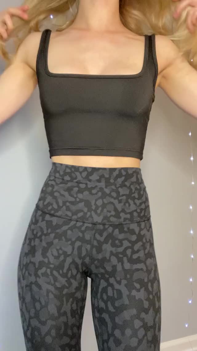 These leggings are the most flattering thing I I’ve ever put on my body [oc]