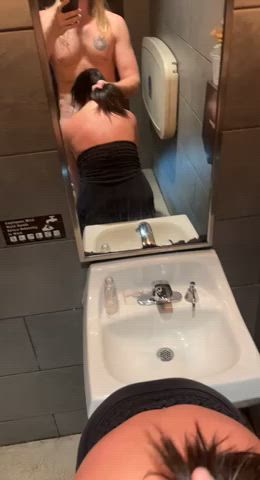 My new(ish) hotwife wants me to use her more in public, so while at Starbucks we