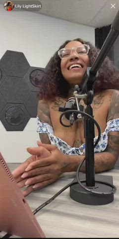 Tattoed girl in podcast, tons of nipslips