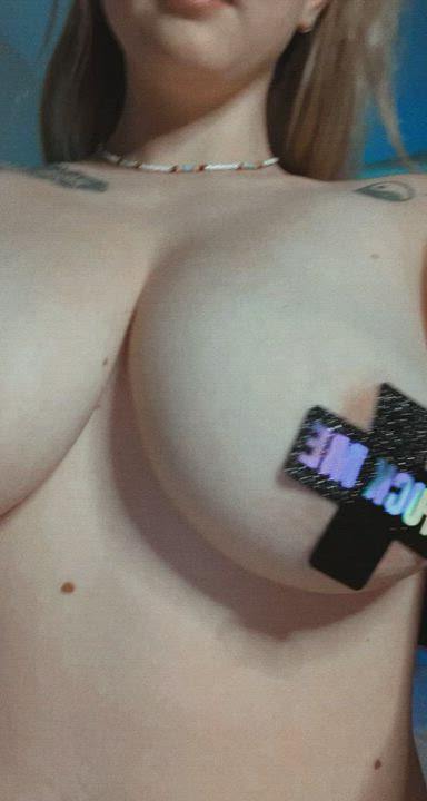 I want to Fuck the person who created cute pasties