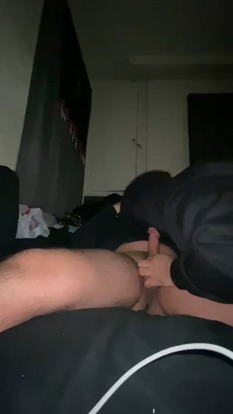 28 [M4M] #LosAngeles - looking to worship a nice dick right now 🍆👅