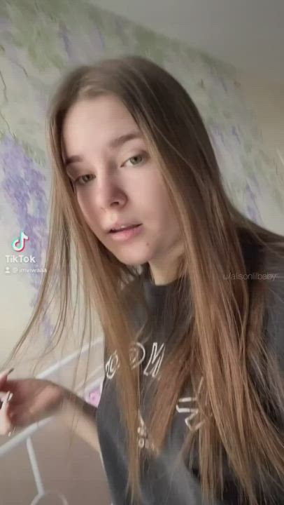 19 Years Old Teen TikTok clip