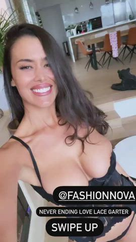 celebrity huge tits model nipple clip