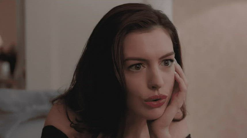 anne hathaway celebrity reaction clip