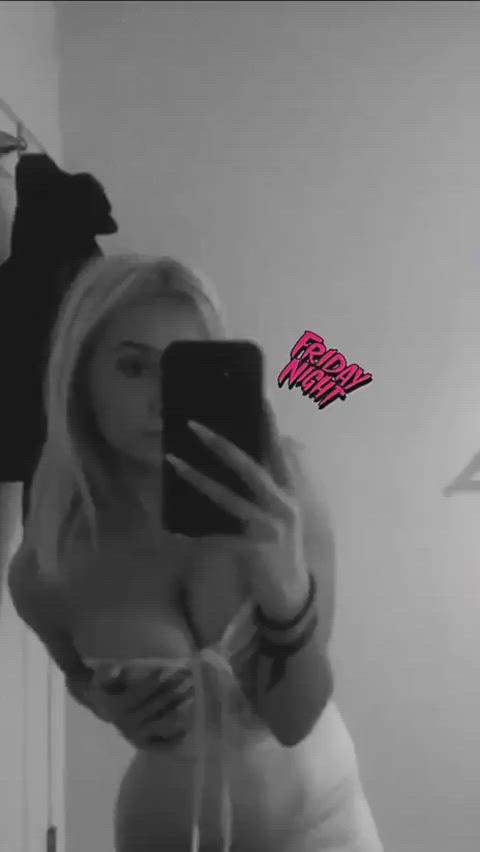 big tits blonde selfie clip