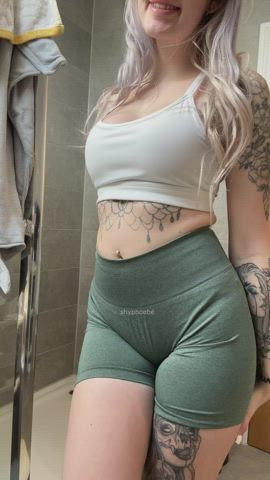 alt amateur ass big ass blonde booty tattoo teen yoga pants tattedphysique clip