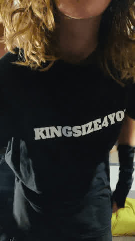 Petite sizequeens wear my merch - join the KINGSIZE4YOU 🤭