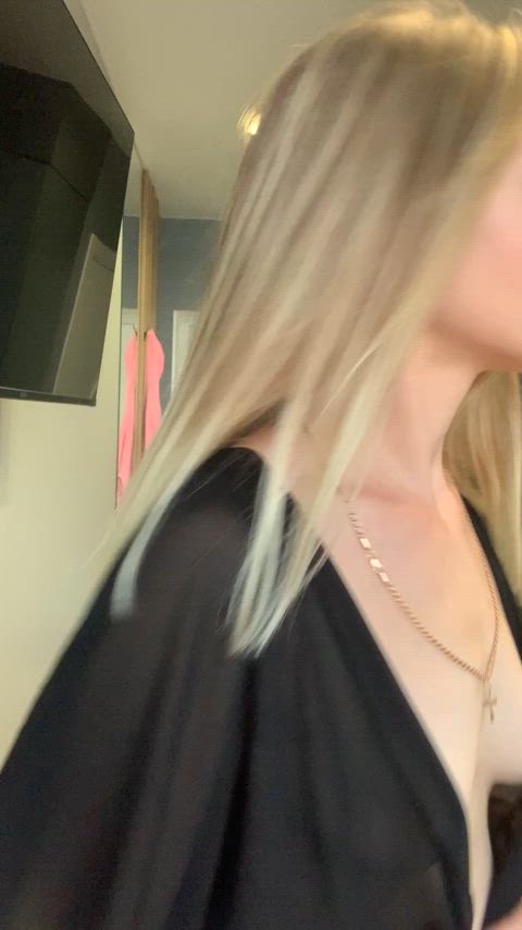 solo stripping tits just-boobs thick-booty clip
