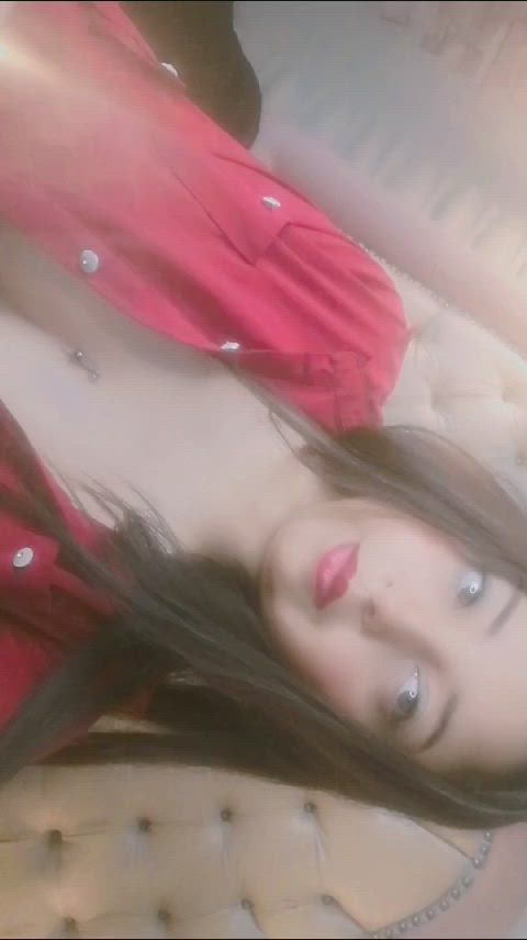 latina milf natural nipples public clip
