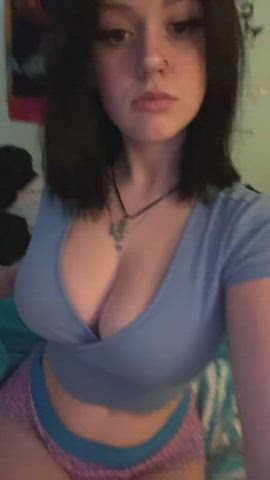 belly button big tits cleavage cute downblouse huge tits pale teen tiktok clip