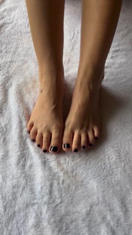 cute feet feet fetish foot foot fetish foot worship nails onlyfans redhead toes clip