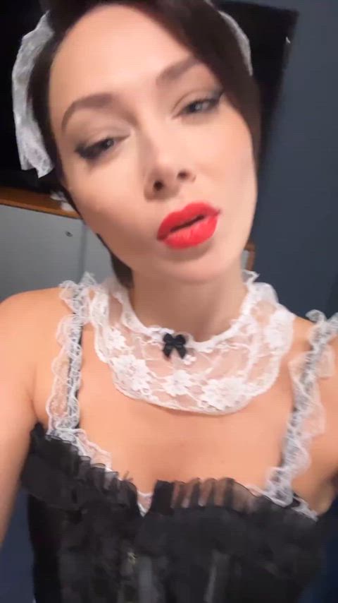 brunette celebrity maid russian short hair clip