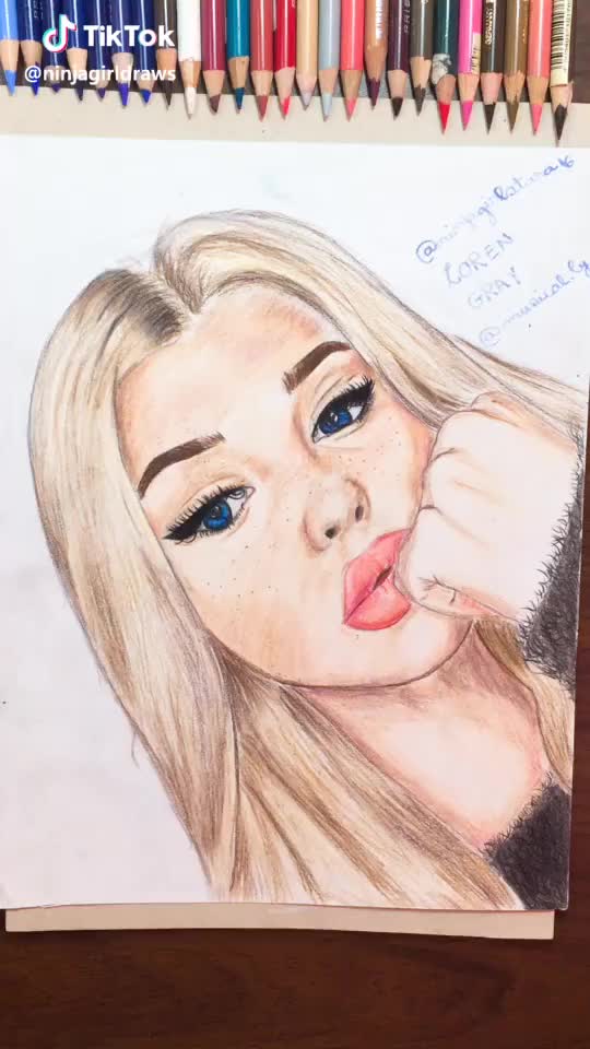@lorengray Which hair color is your favorite ?? #Drawing #Art #FeatureMe #Romania