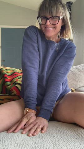 cute milf mom clip