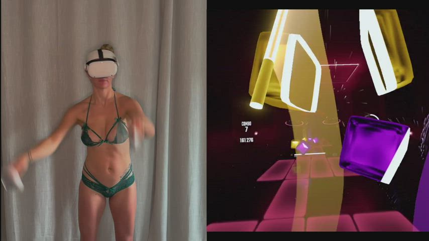Some casual Expert+ BeatSaber in lingerie (song: Juice by Lizzo)