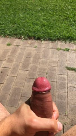 Made the most of the sunshine that came out today 🤤😏☀️💦 monster cumshot!
