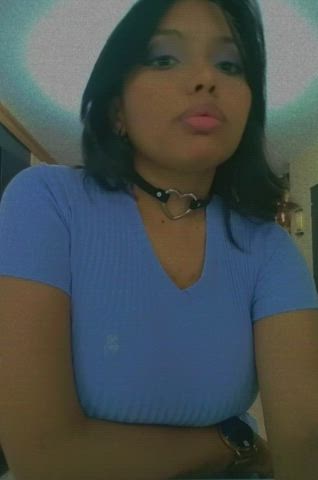 18 Years Old Amateur Big Tits Girls Latina Natural Student Teen Webcam clip