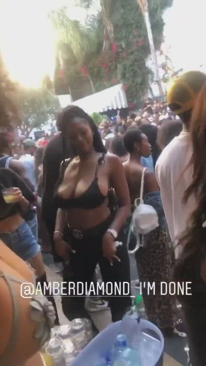 Big Tits Bikini Dancing Ebony Teasing clip