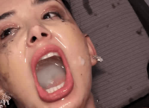 Cum Deepthroat Gagging clip