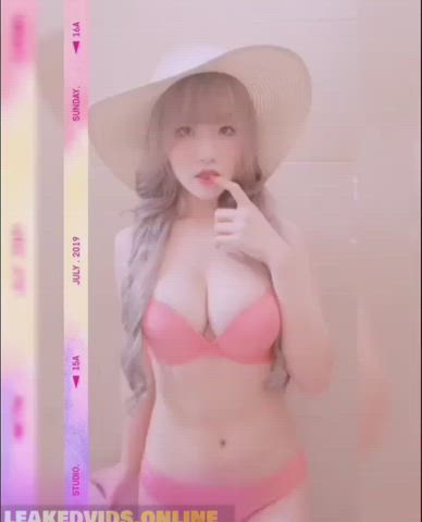 Asian Cosplay OnlyFans clip