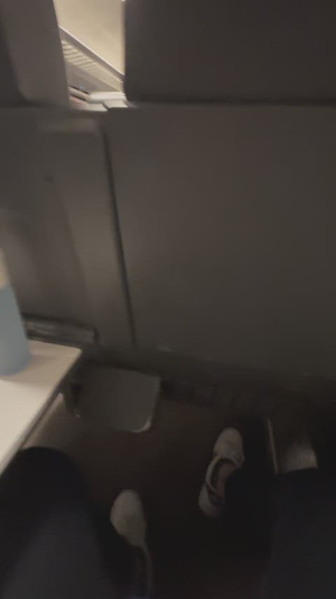 Rukken in de trein / jerking off in the train