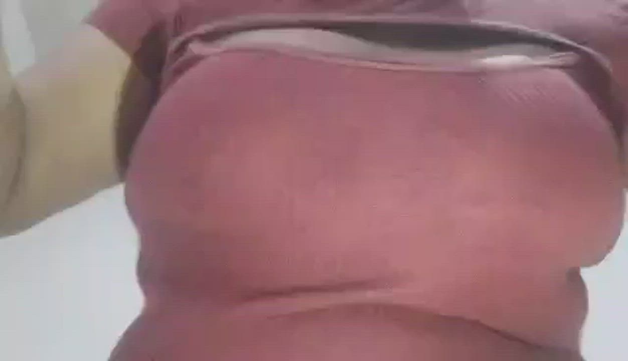 Bouncing Tits Jiggling Titty Drop clip