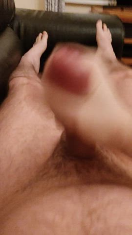 I love watching other guy's cumshots and getting off to them. Wanted to make a contribution