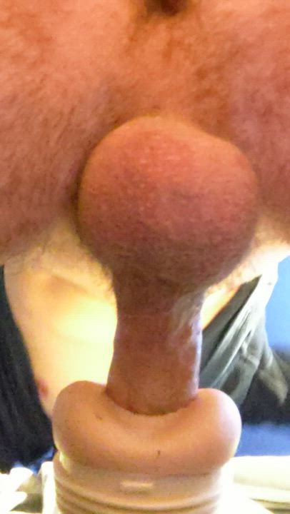 My cock feels incredible fucking this hole