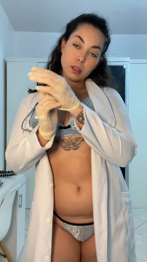 have u ever had a sexy doctor as me?