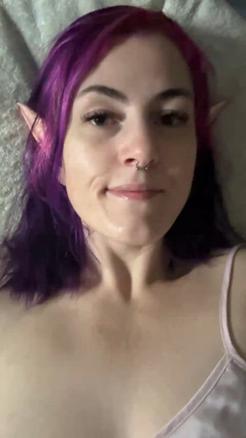 Anyone want to have a LOTR marathon then fuck a horny little elf 😇