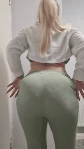 blonde british pawg clip