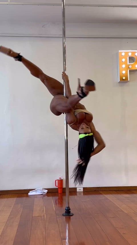 ass big ass big tits brazilian celebrity dancing muscular girl pole dance sexy clip