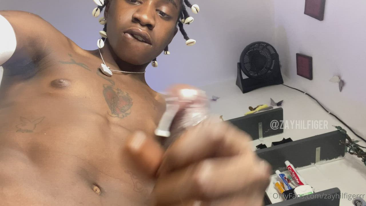 Amateur Cum Ebony Jerk Off clip