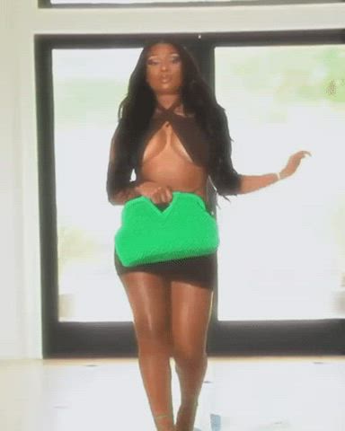 Celebrity Ebony Skirt Tits clip
