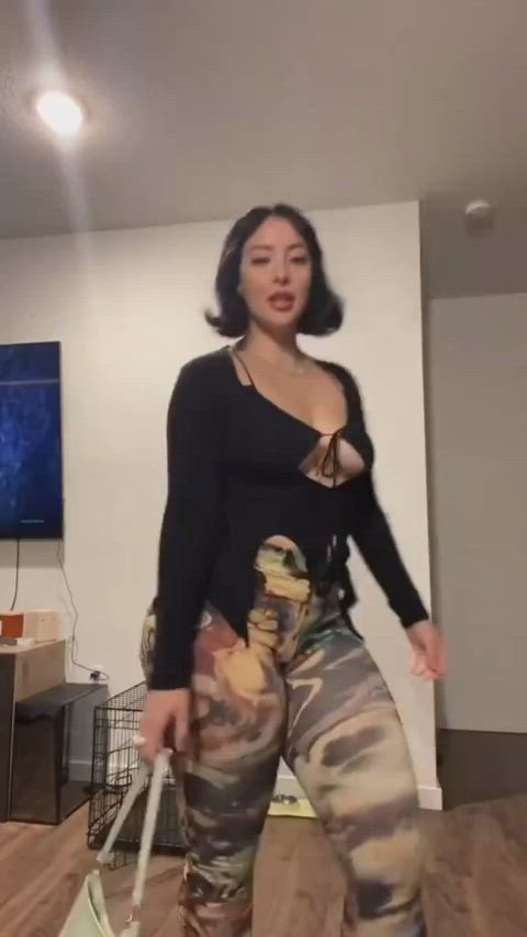 latina pretty thick clip