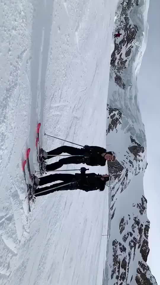  #ski ⛷ #twins #swiss #schweiz #snow #slomo #slowmo #foryou #fürdich #feature
