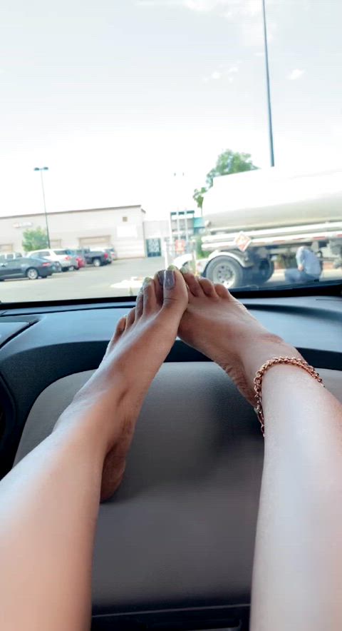 amateur ebony feet feet fetish onlyfans public sfw toes ebony-girls feet-heaven foot-queen