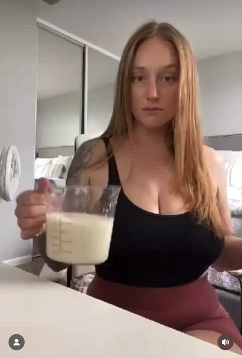 Hopefully someone can ID this milky redhead with HUGE tits. Looks like she pumps