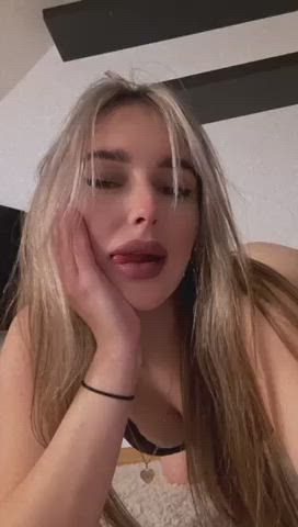 I want you to watch the water run down my horny body.?? my pussy will become horny.??