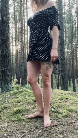 It is best to just be naked while in forest, isn’t it? [oc] [gif]